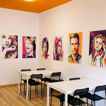 Arc House Pop Art-2